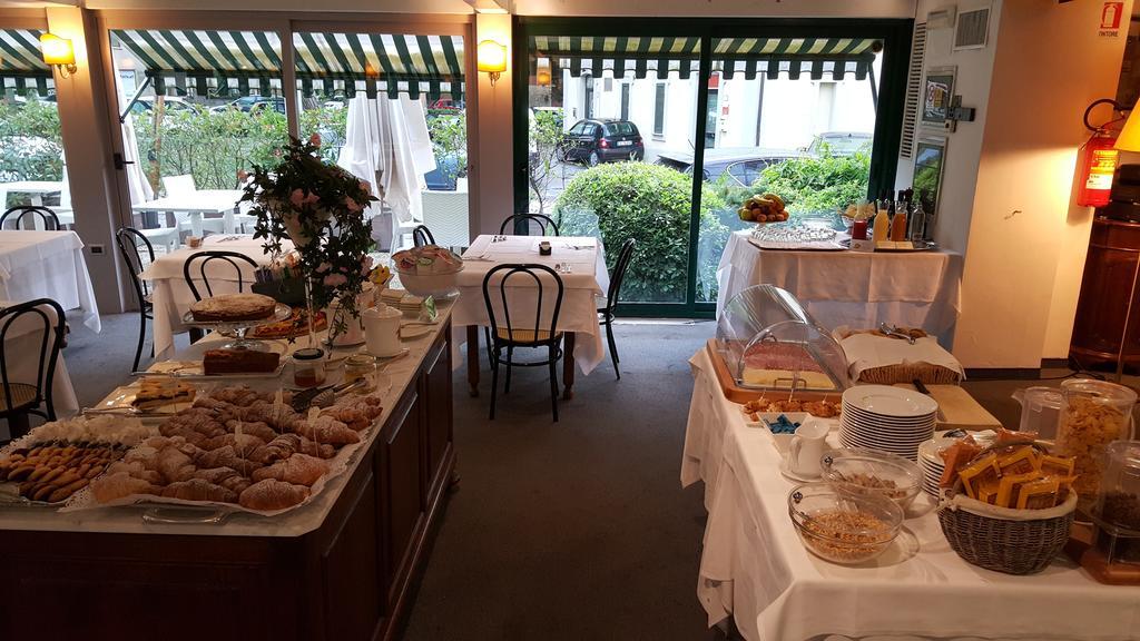 Hotel Augustus Fano Eksteriør bilde