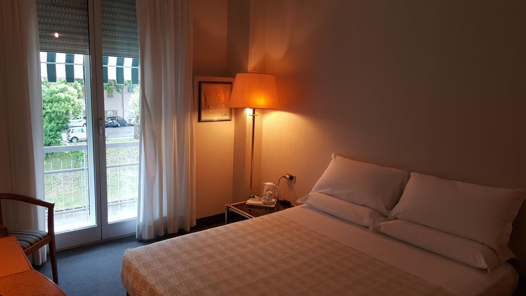 Hotel Augustus Fano Eksteriør bilde