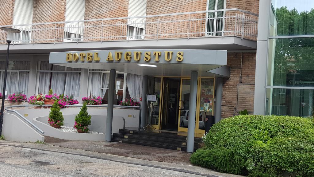 Hotel Augustus Fano Eksteriør bilde