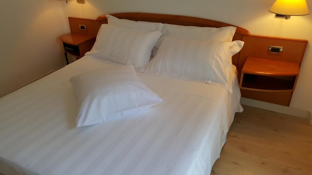 Hotel Augustus Fano Eksteriør bilde