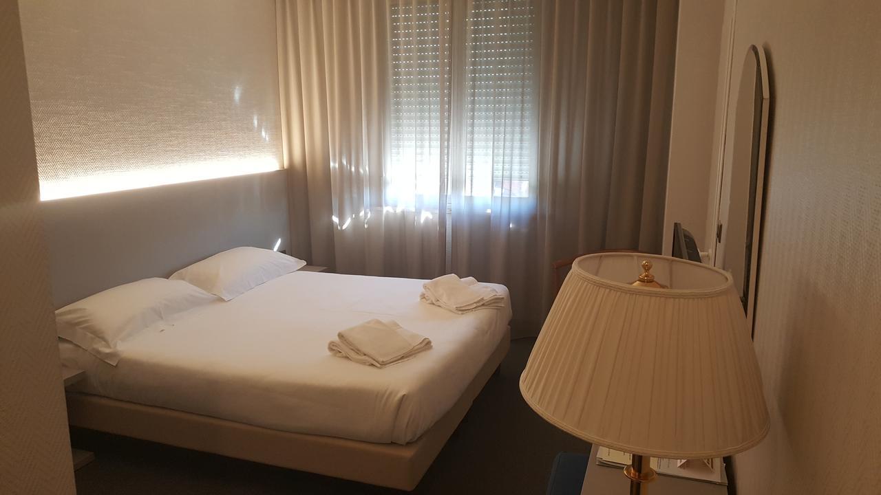 Hotel Augustus Fano Eksteriør bilde